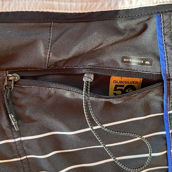 Quicksilver Board Short (31) - Picture 11 of 13